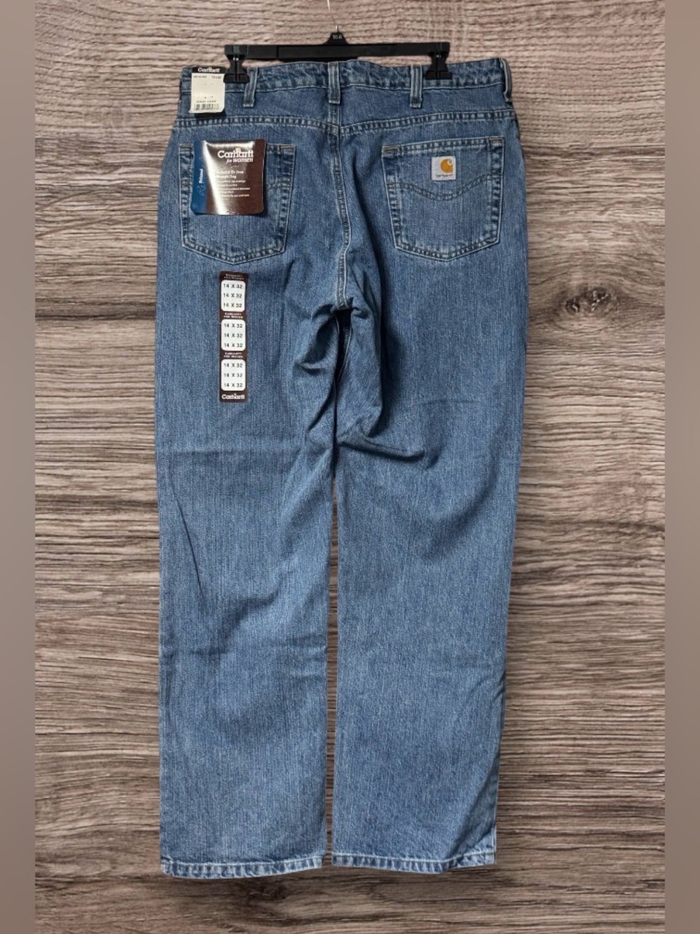 NWT Women’s  Carhartt Relaxed Fit Straight Leg Jeans SZ 14/32